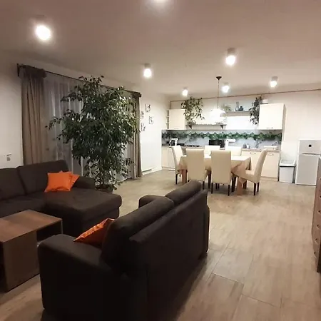 アパート Bibic A Kápolnásnyék