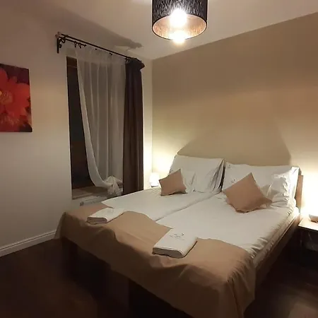 アパート Bibic A *