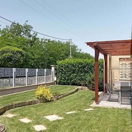 アパート Bibic A Kápolnásnyék